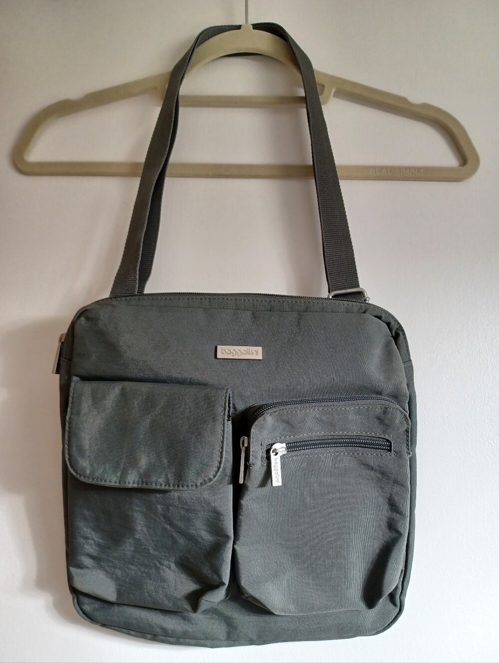 Baggallini Gray Canyon Crossbody Messenger Bag